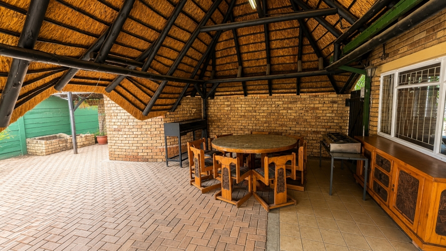 3 Bedroom Property for Sale in Flimieda North West